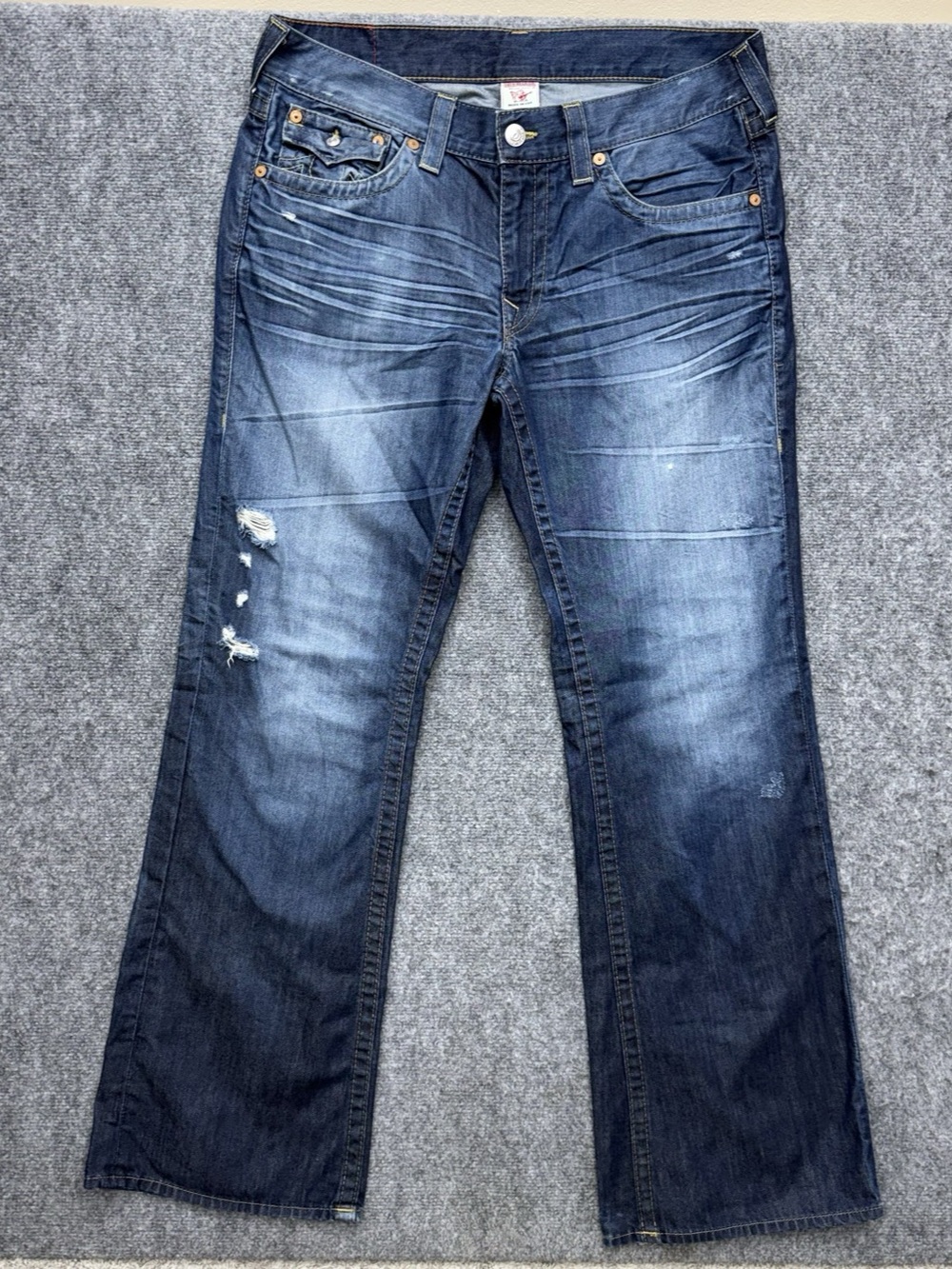 True Religion Bootcut Billy Jeans Men's size 36 36x34 USA Distressed